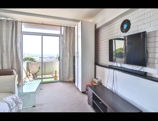 1 BEDROOM APARTMENT FOR SALE IN GQEBERHA CENTRAL